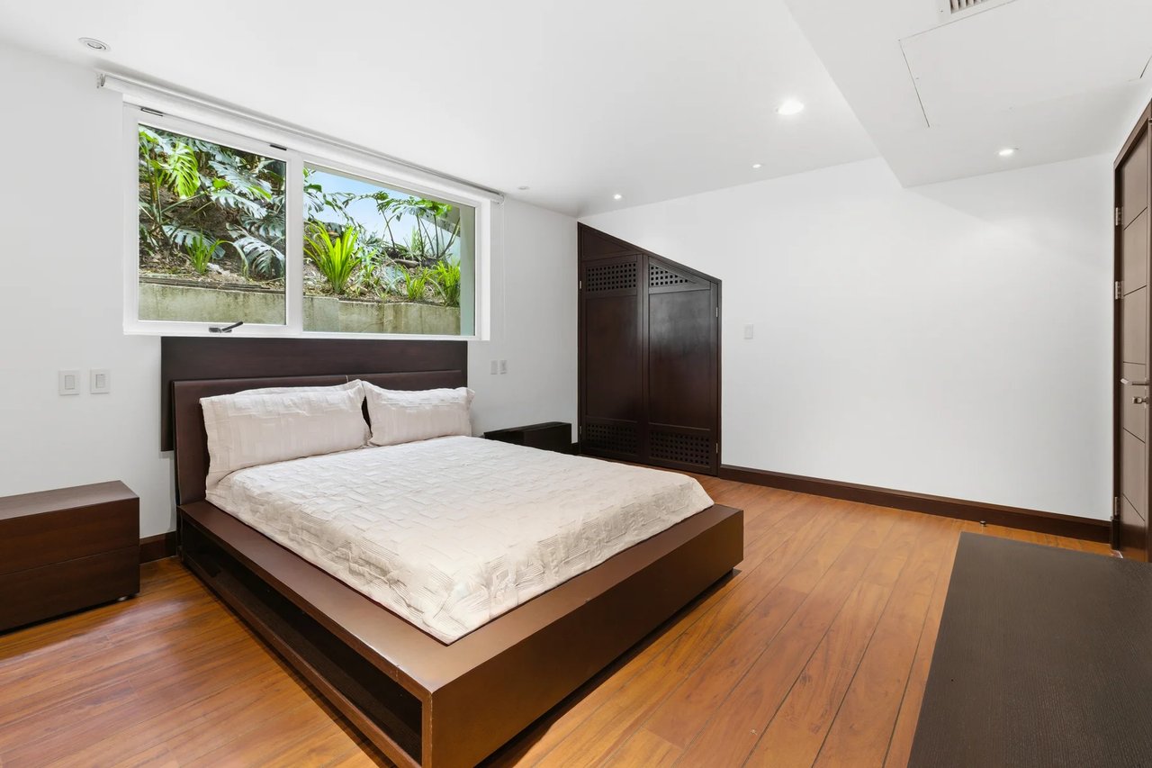 Panoramic Valley Views Retreat, Santa Ana, San Jose