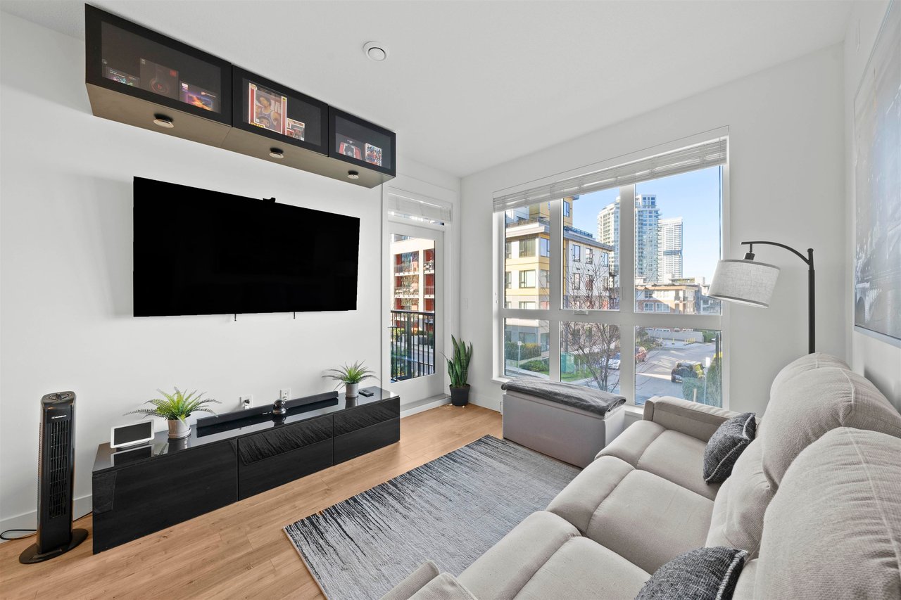 211-750 Dogwood St