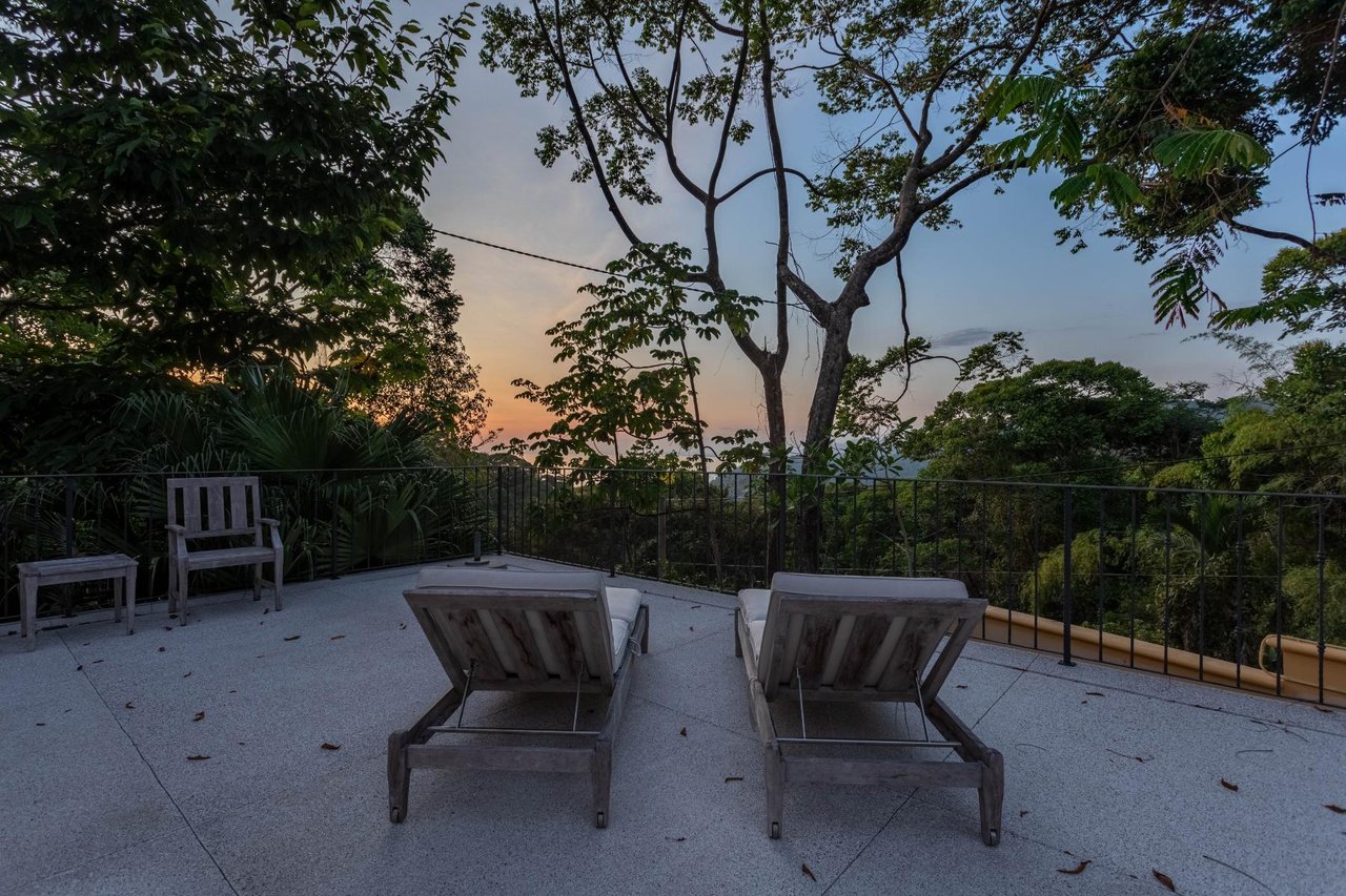 Private Ocean View Estate, Dominical, Puntarenas