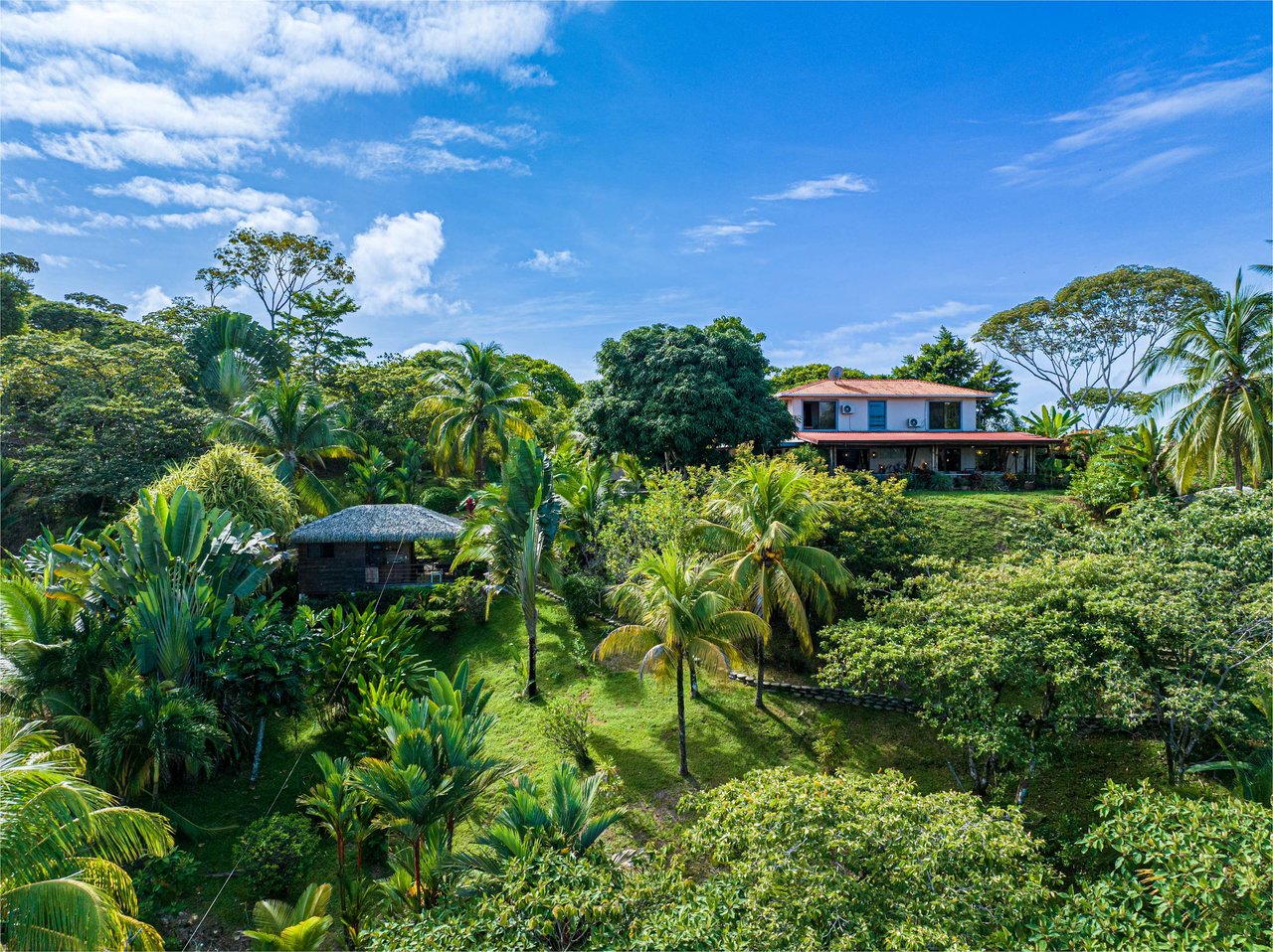 Villa Tres Vistas, a stunning luxury home located on the desirable Calle Perezoso in Ojochal