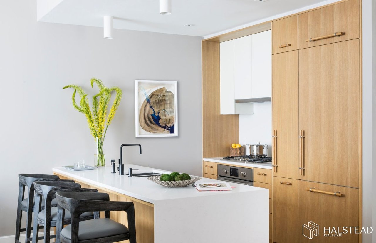 22-18 Jackson Avenue, Unit 912