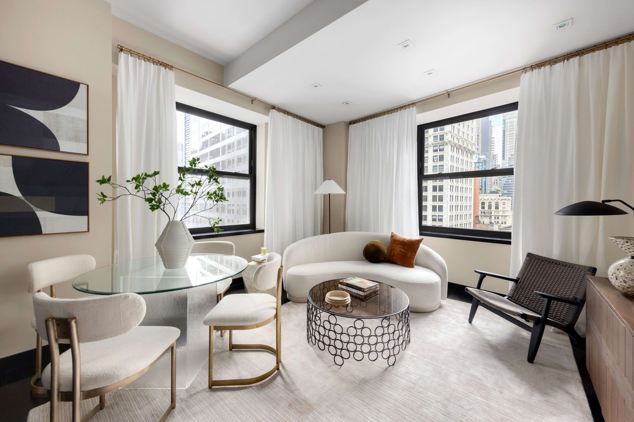 20 Pine Street, Unit 1613