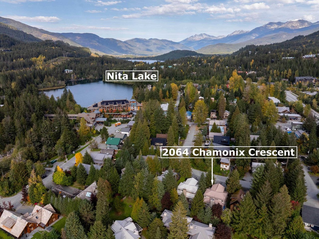 2064 Chamonix Cres