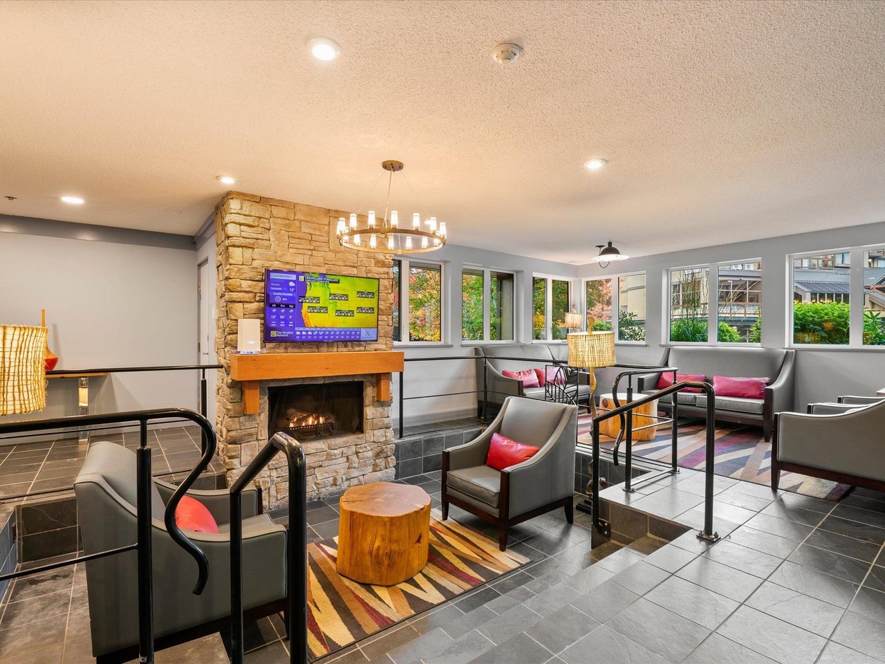 306-4420 Sundial Pl