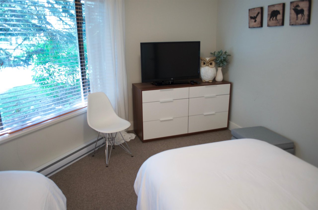 27-4637 Blackcomb Wy