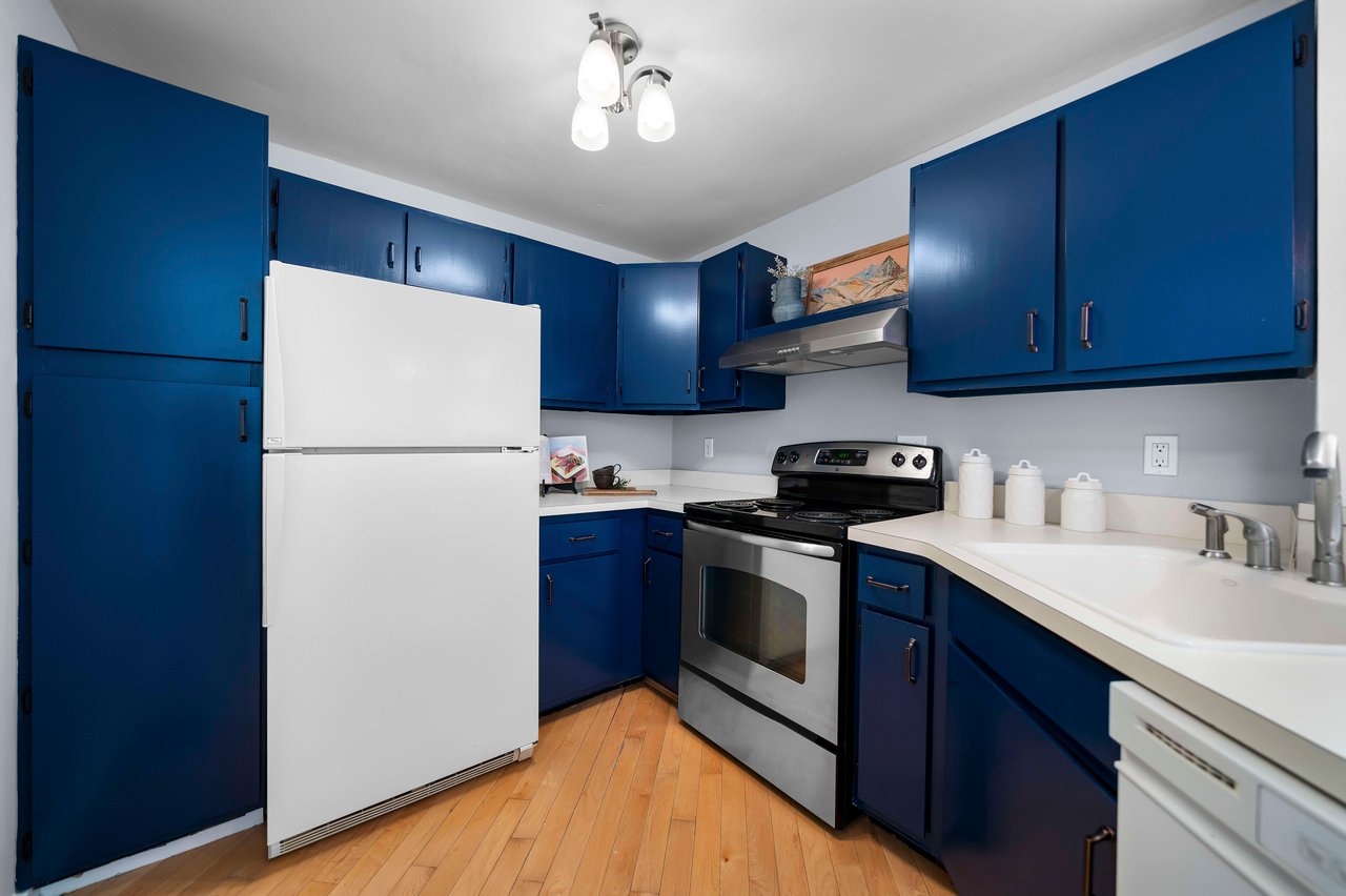 1041 SAINT GREGORY STREET #4