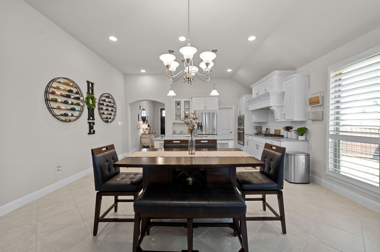 1537 Jocelyn Drive