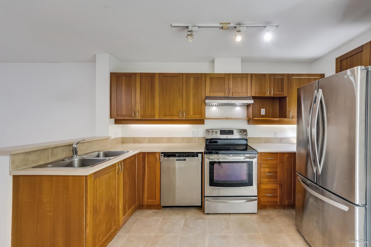 303-3727 W 10th Avenue, Vancouver