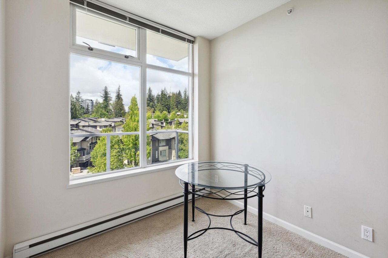 606-9288 University Cres