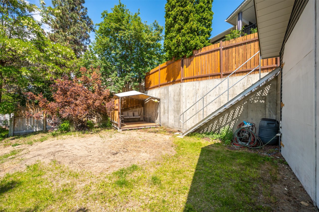 1332 Peachcliff Dr