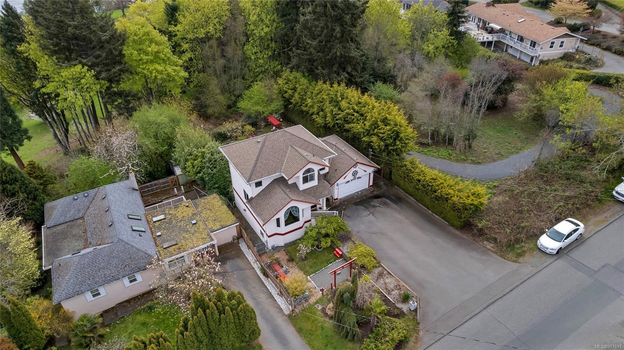 3393 Aloha Ave