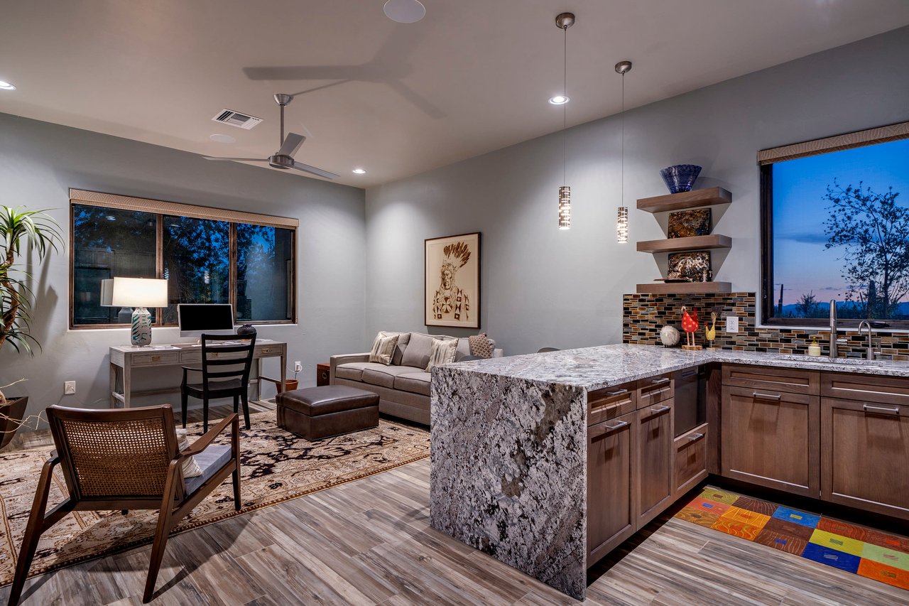 8005 N Barrel Cactus Drive
