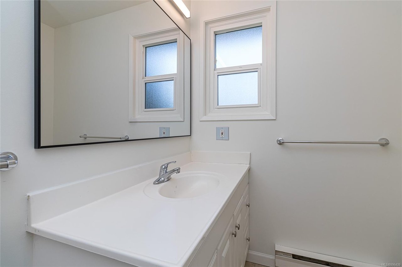 4354 Okano Pl