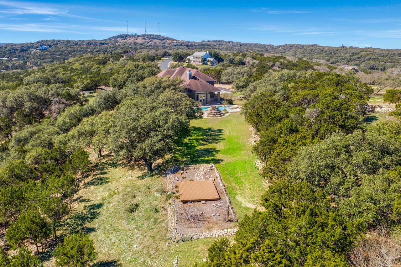 910 Windmill Ranch 