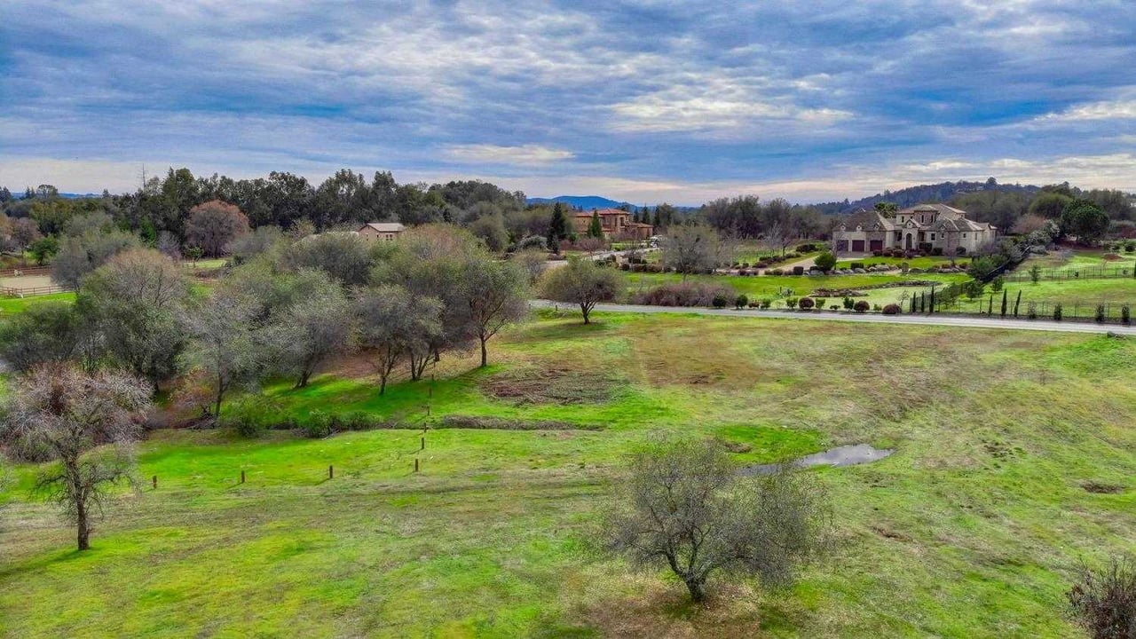 3215 Rustic Woods Court