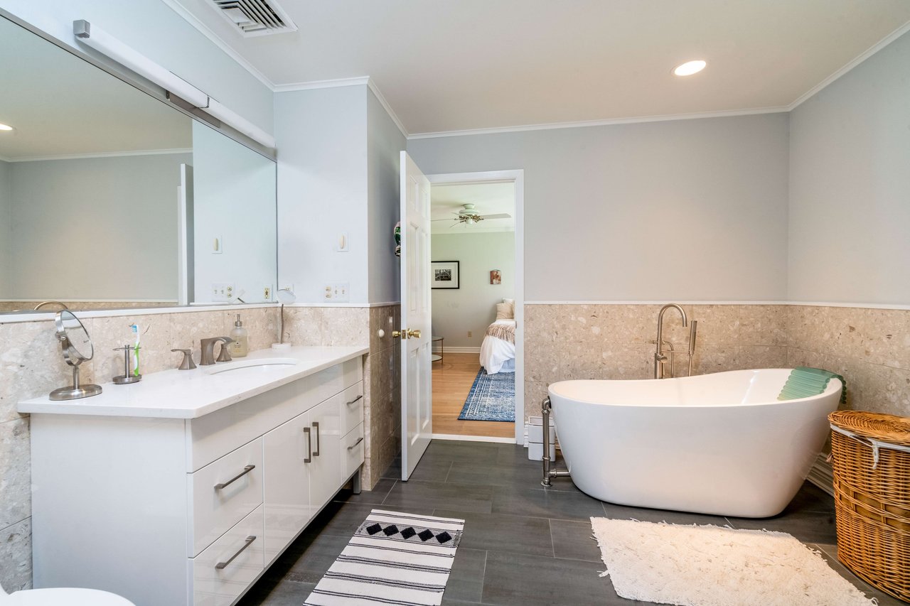 20 Radtke Road, Randolph, NJ 07869