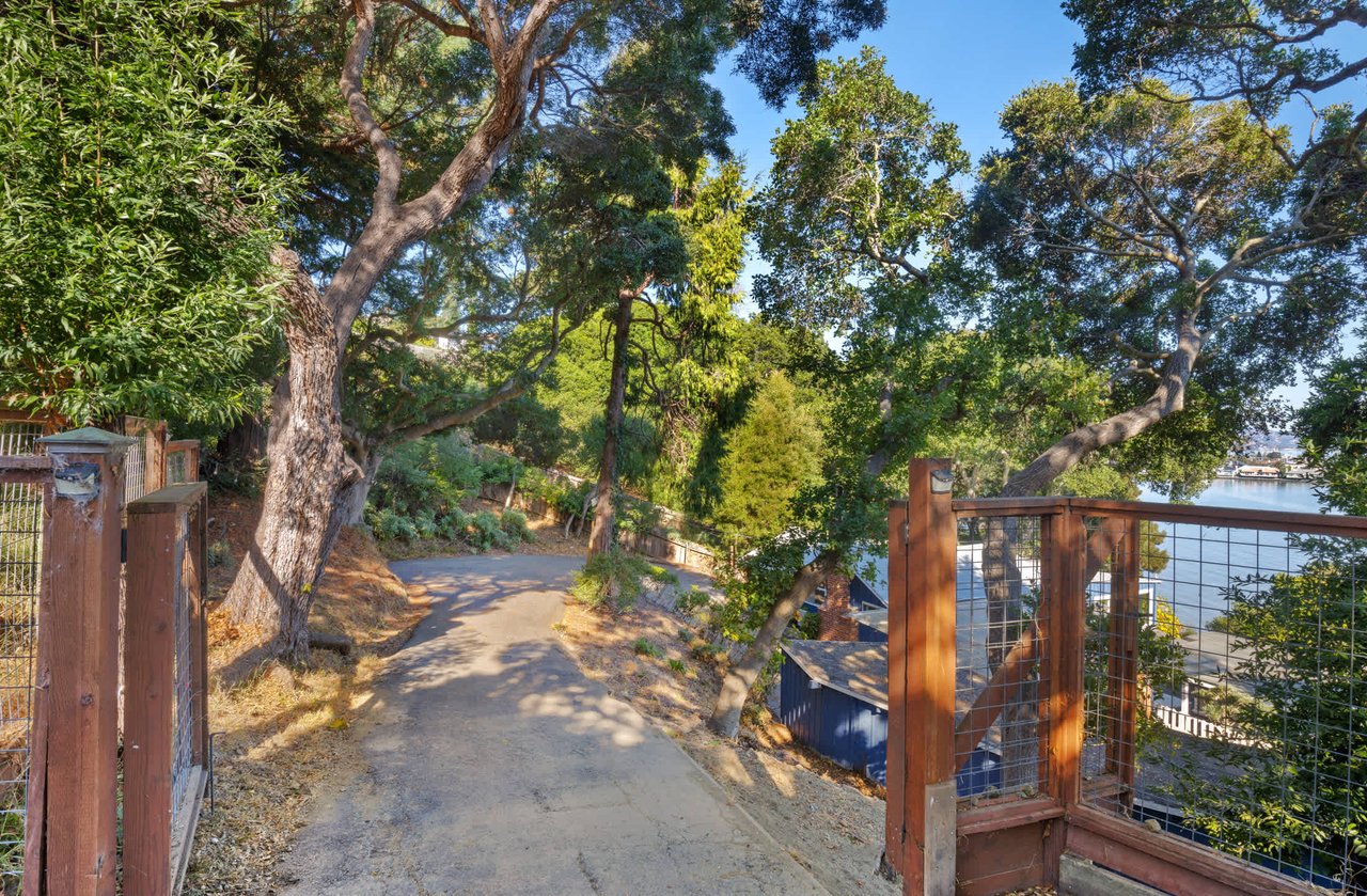 4095 Paradise Drive, Tiburon