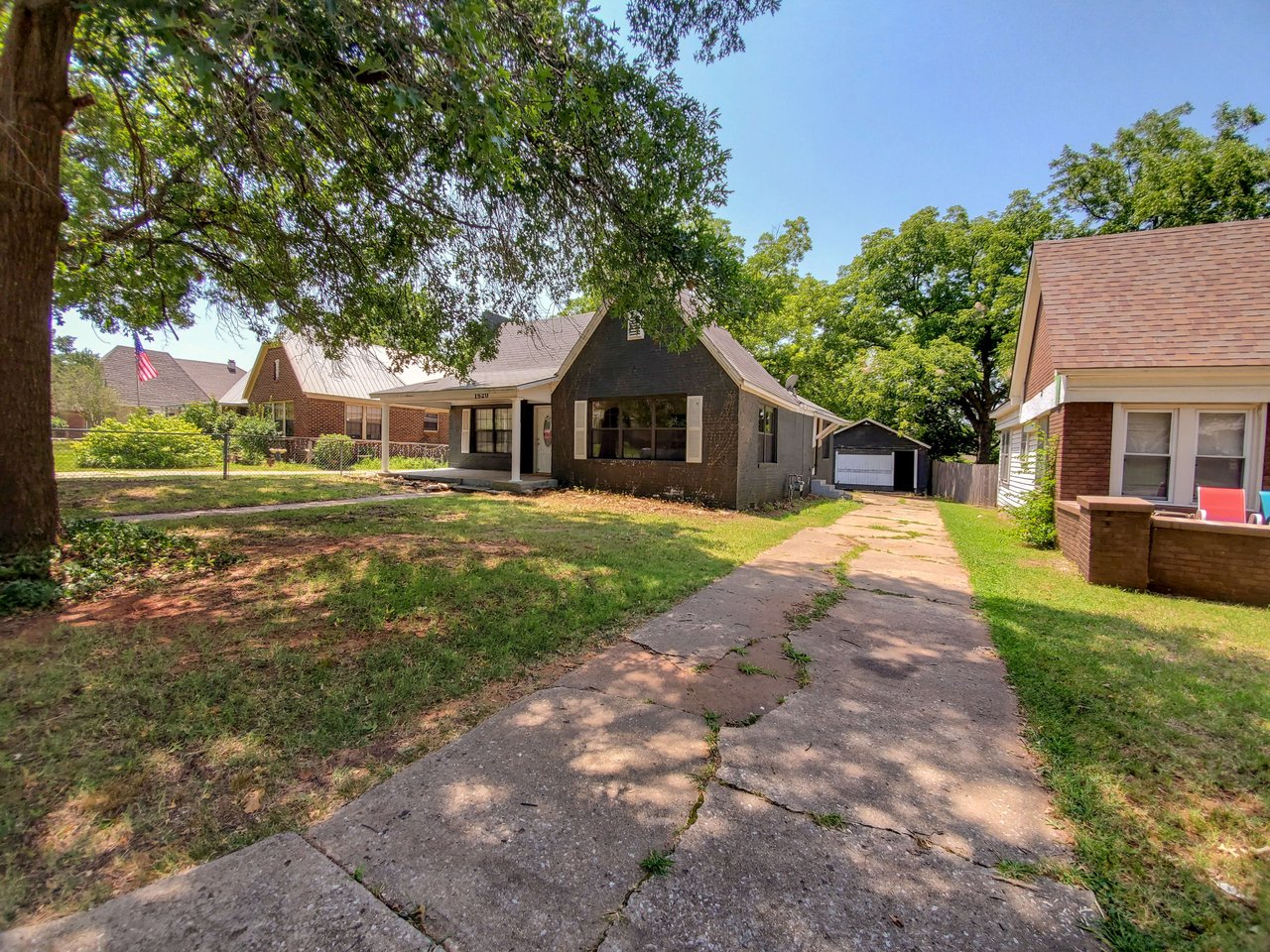 1620 N Market 
