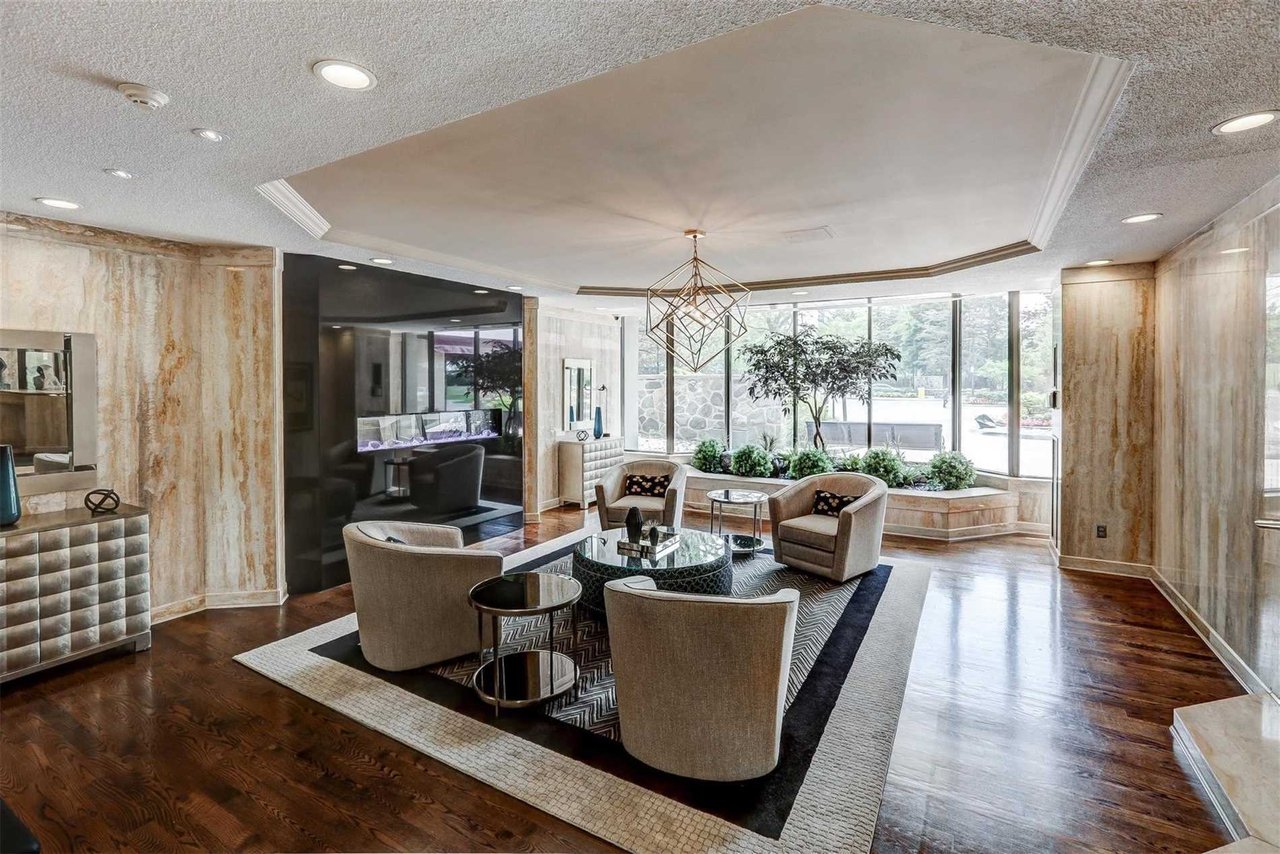 65 Skymark Drive 301