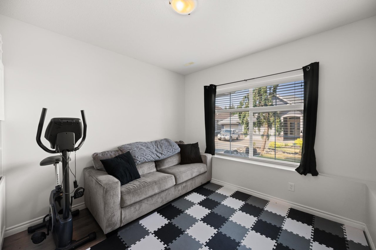 10-50354 Adelaide Pl