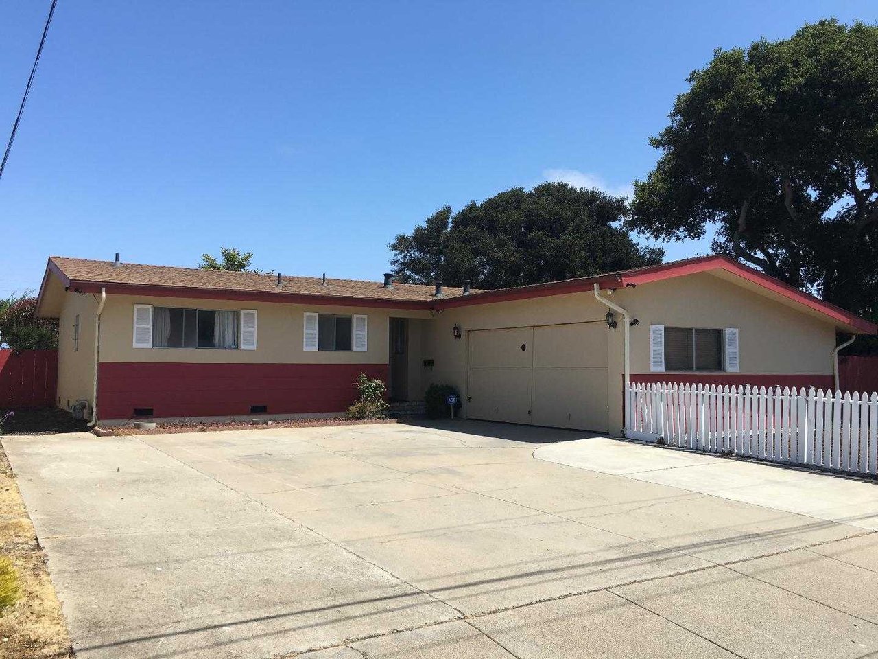 1165 Plumas AVE