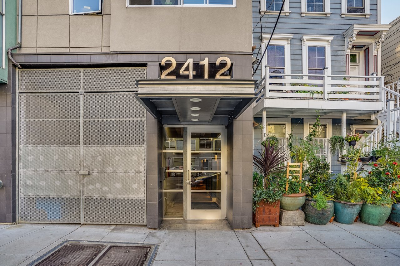 2412 Harrison Street Unit: 208