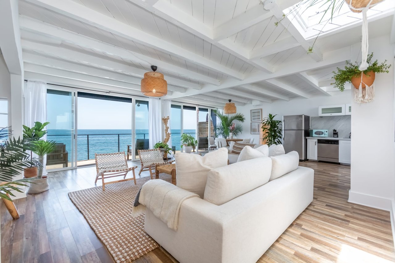 MALIBU BEACH HOUSE 48