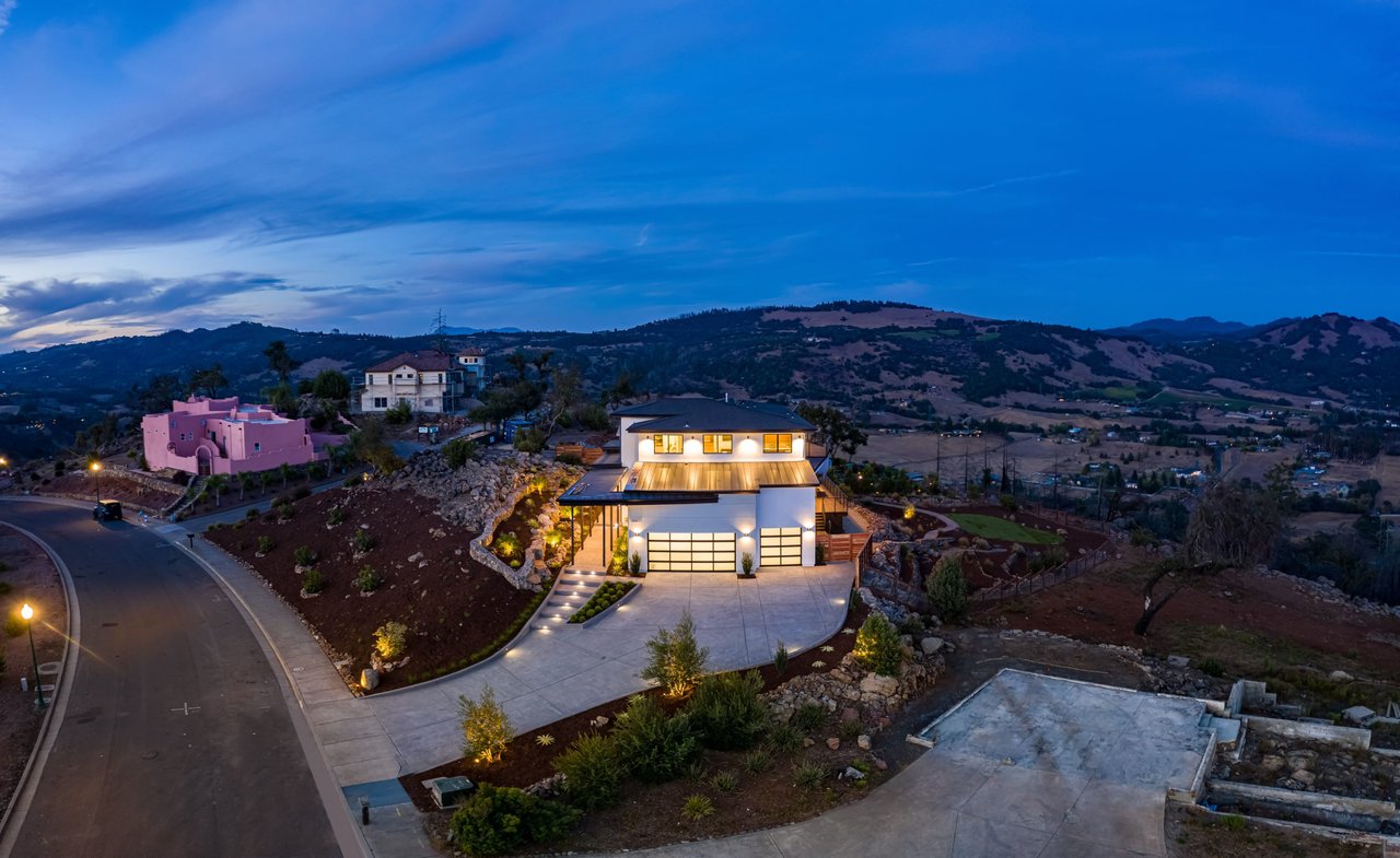 3927 Rincon Ridge Drive
