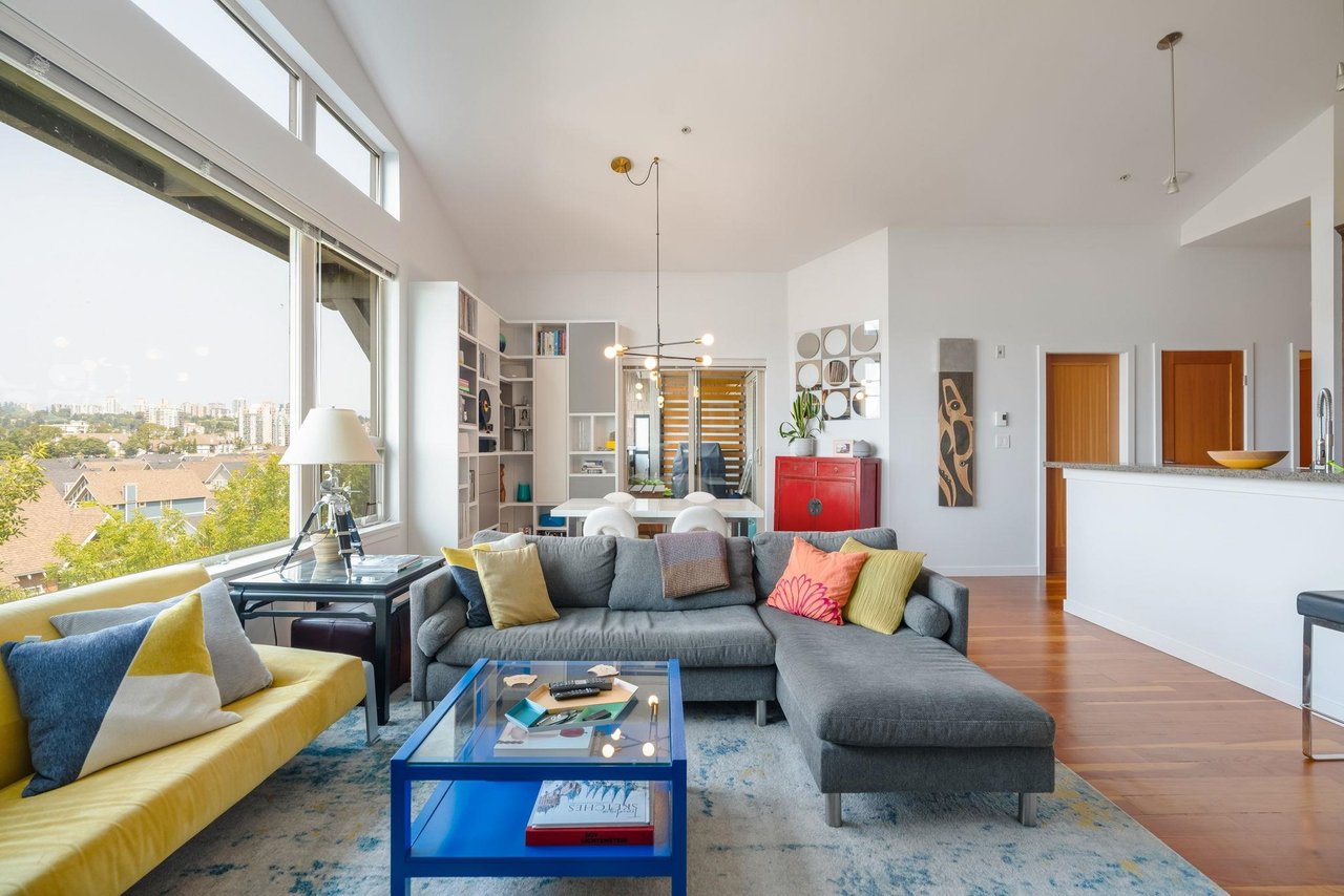 401-250 Salter St