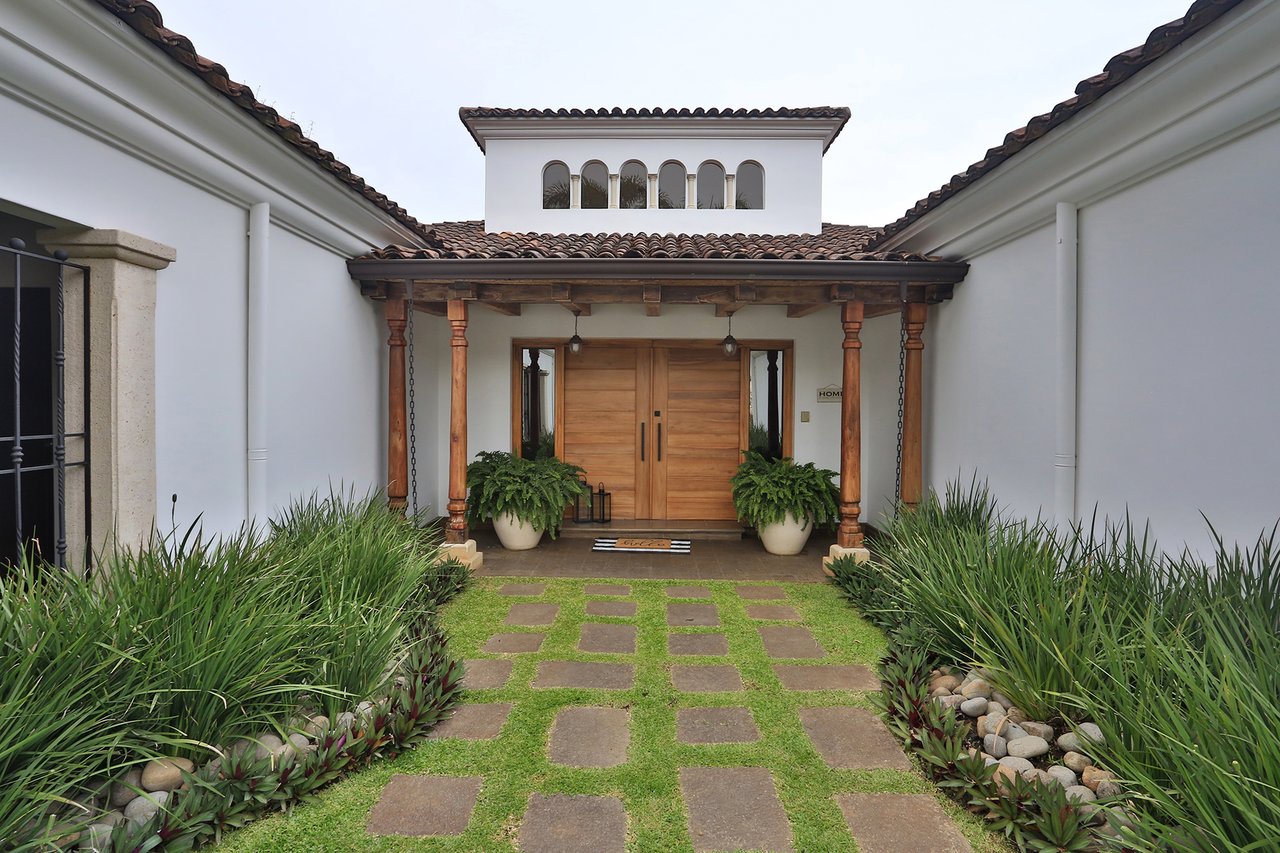 One Level Family Home, Santa Ana, San Jose