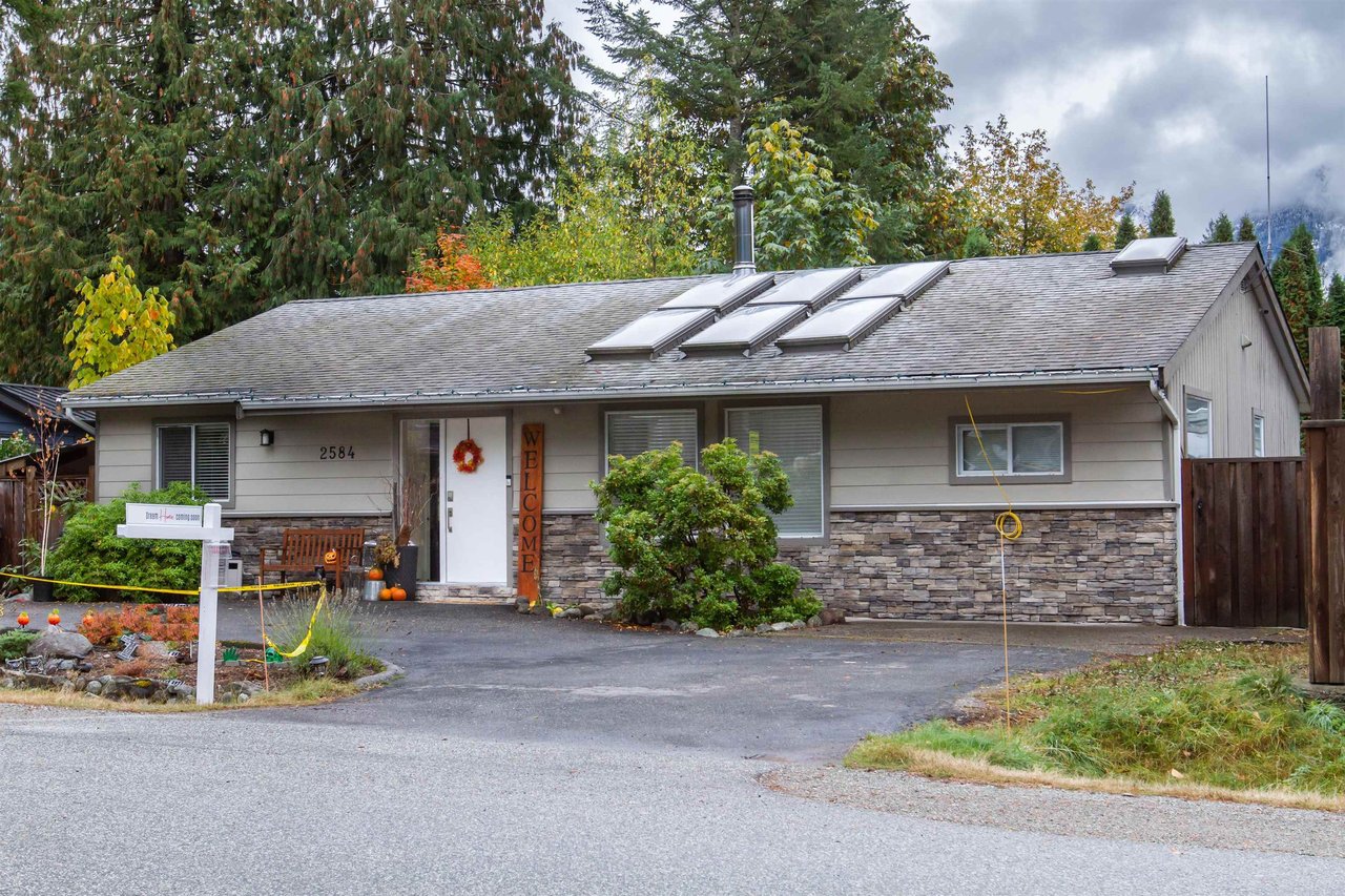 2584 Rhum & Eigg Dr