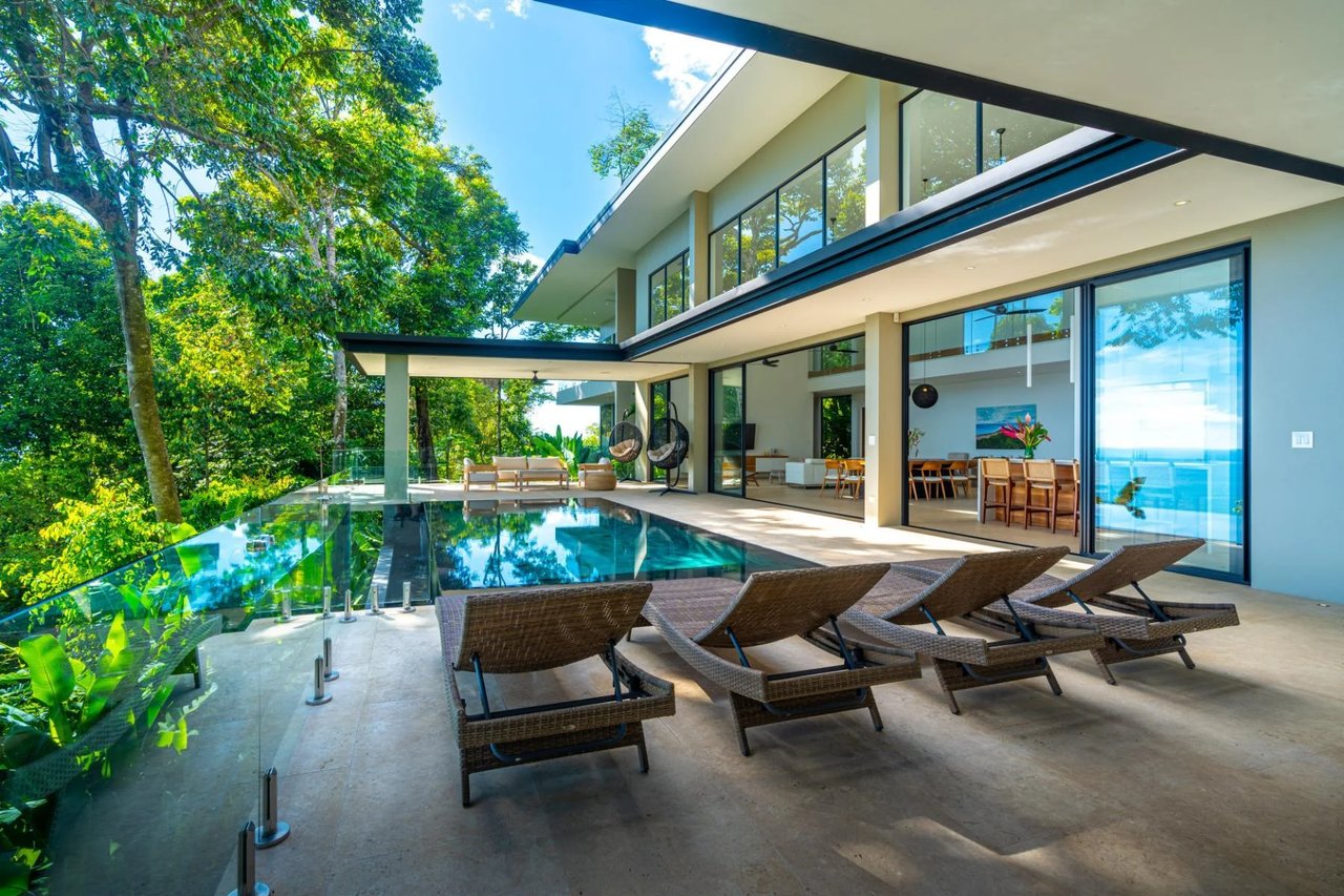 Whale Tail View Ridgetop Home, Uvita, Puntarenas