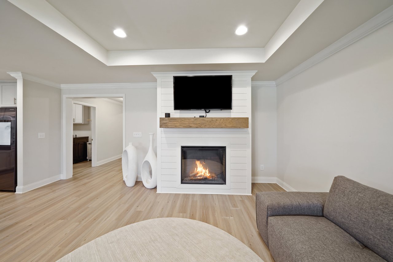 6077 Thornton's Way Circle NW