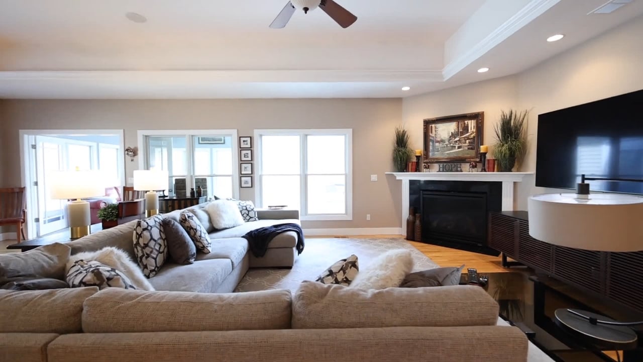 2861 HIGH BLUFF DR CORALVILLE