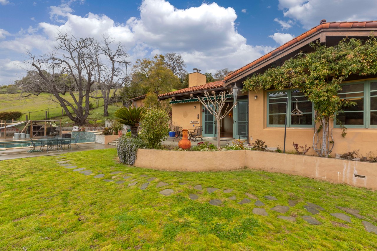 233 Forrester RD