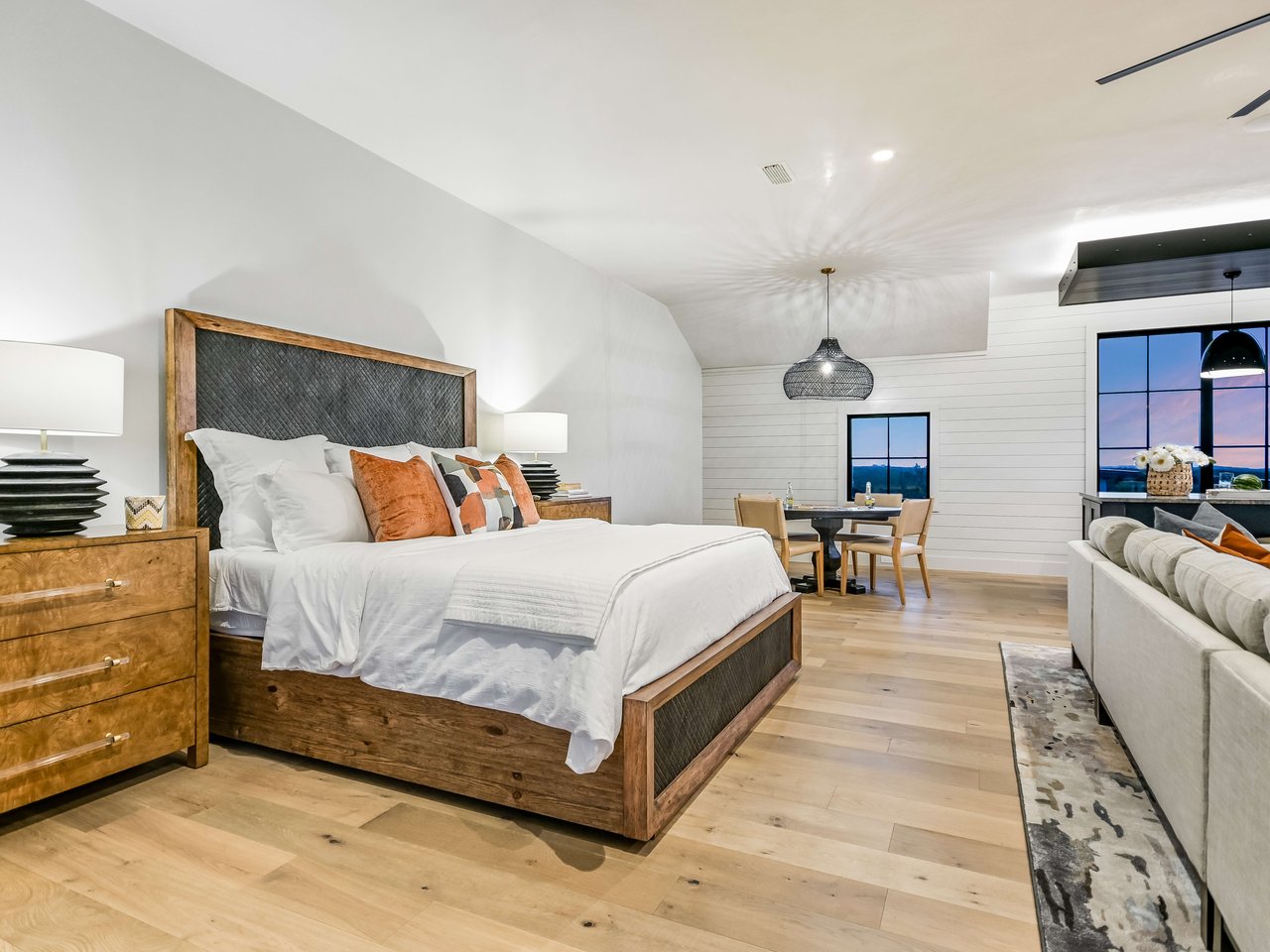 Alluring Amarra Masterpiece