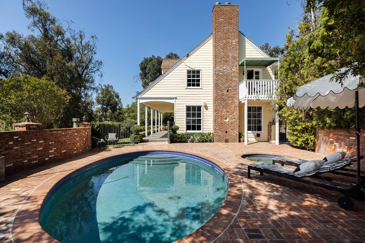 A 1940s Hollywood Hills Traditional