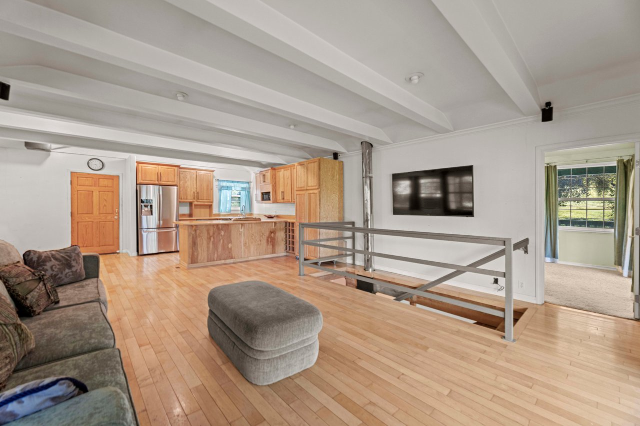 3361 Cedar Creek Rd