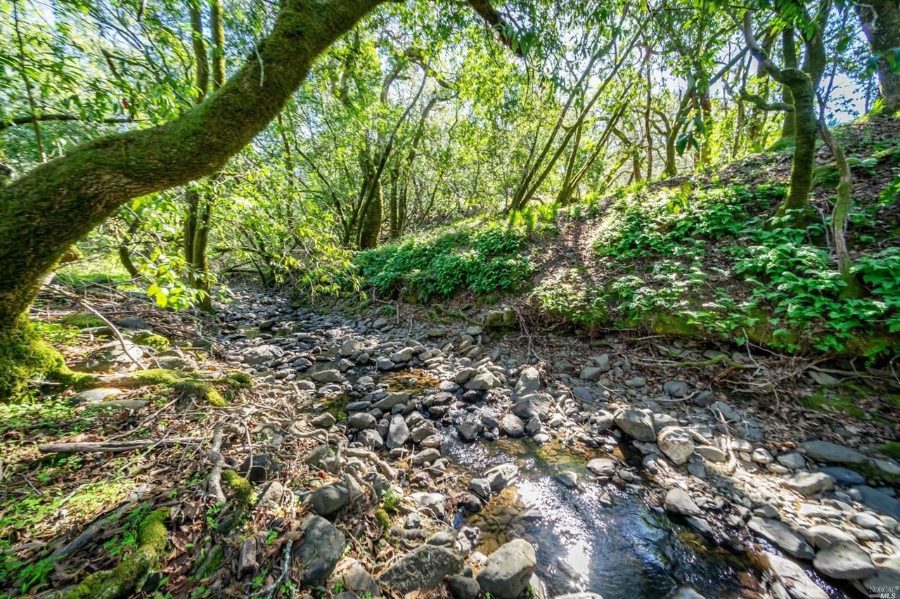 5289 Sonoma Mountain Rd