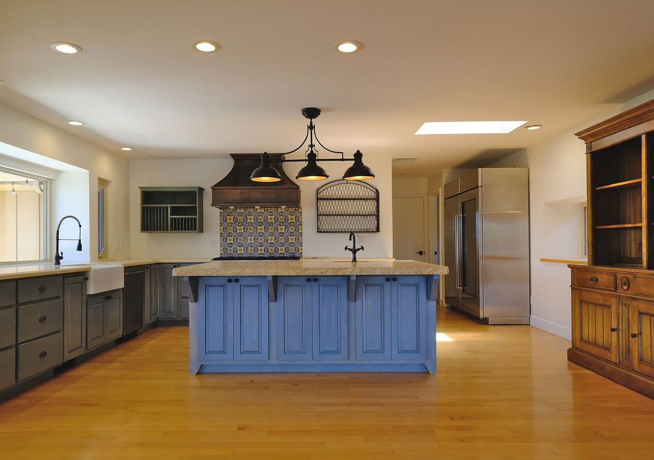 23730 Spectacular Bid Ln