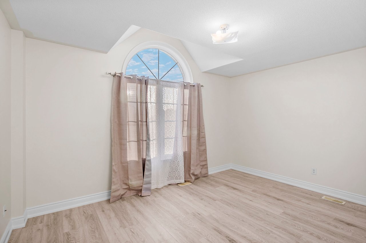 Upper Thornhill Estates