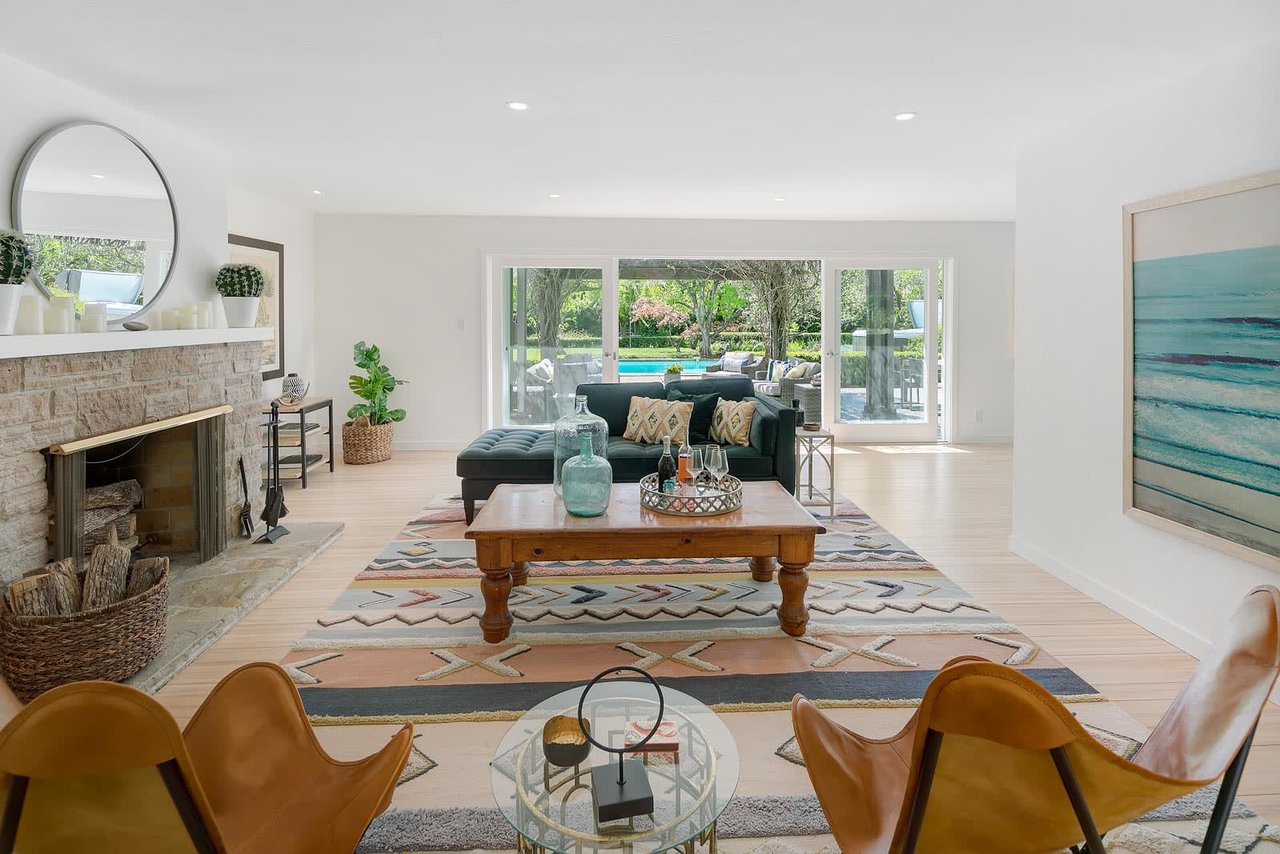 1349 Butterfield Road