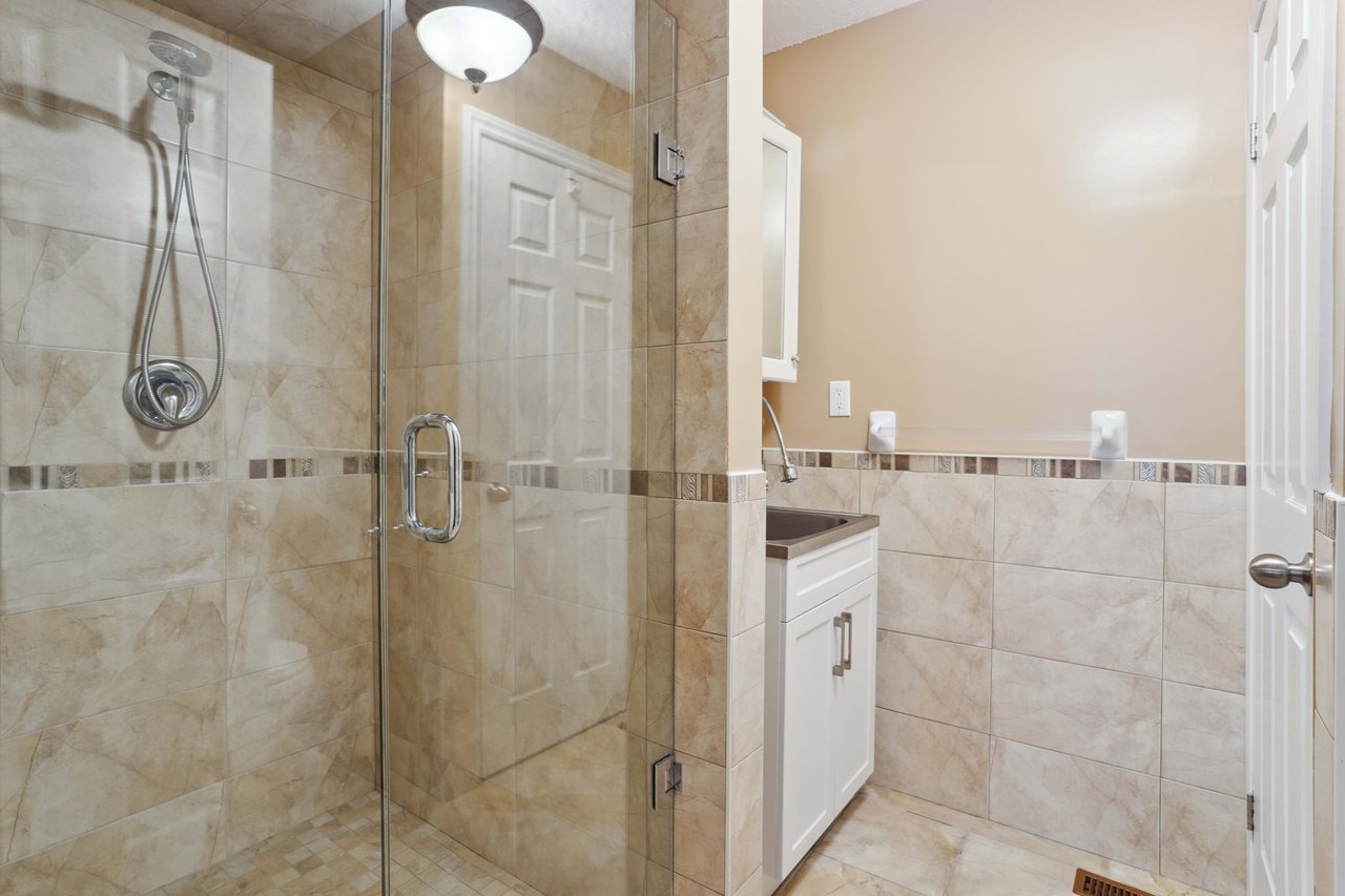 Fully renovated 4 bedroom in great location!