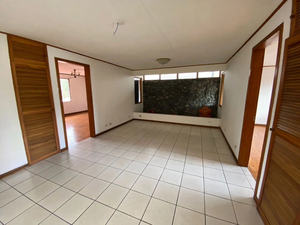 Versatile Mixed Use Estate, Curridabat, San Jose