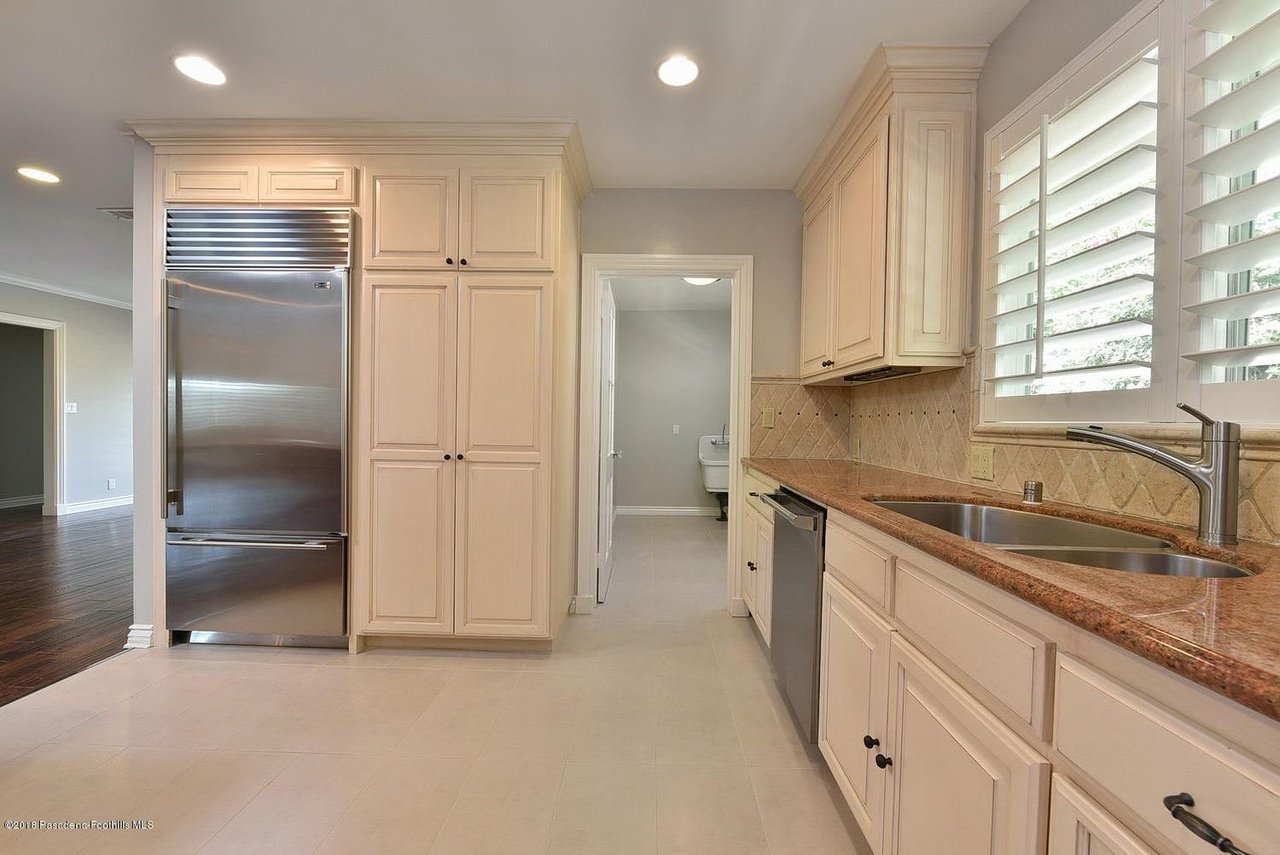 4535 Alta Canyada Rd