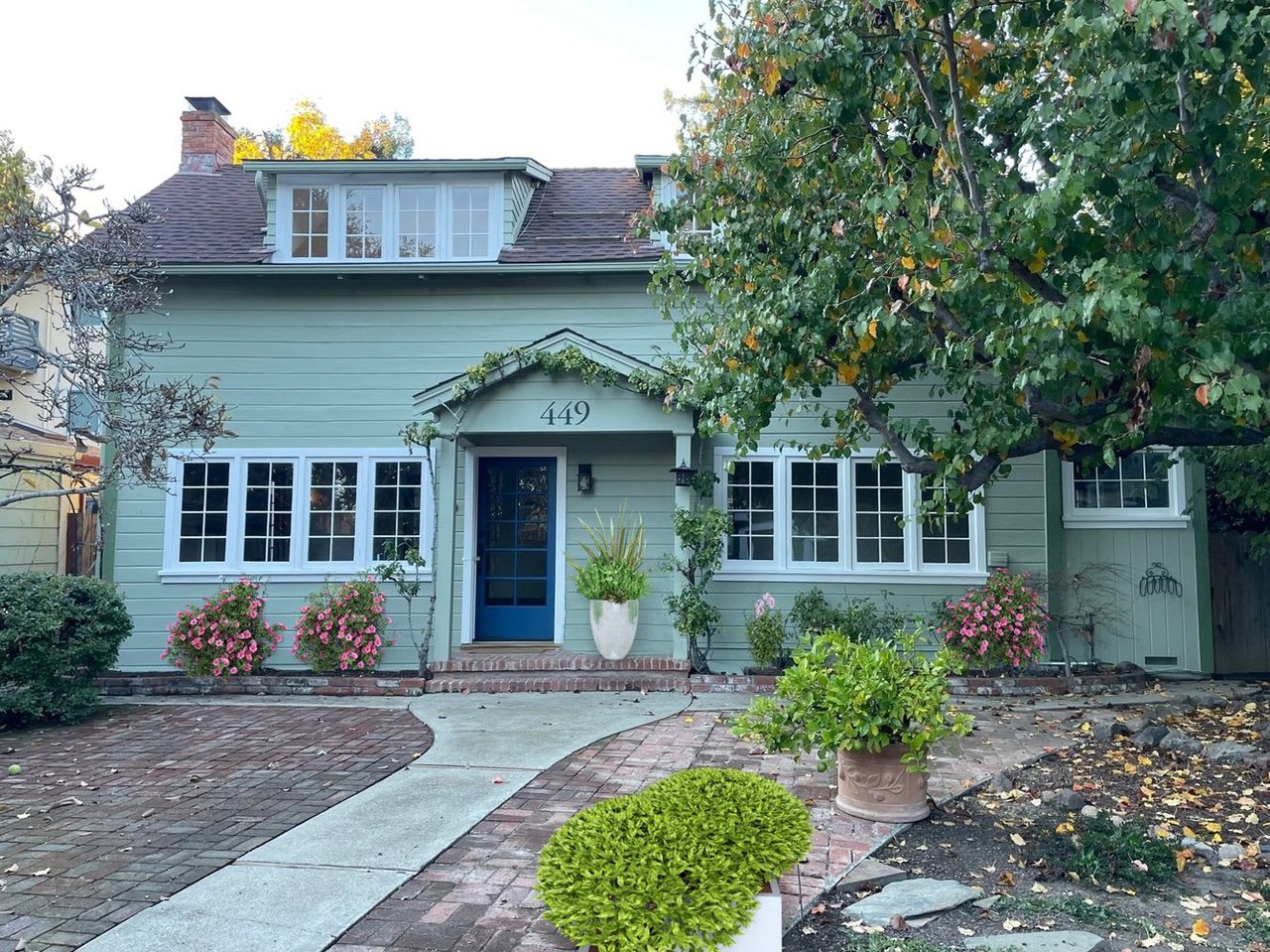 449 Addison Ave
