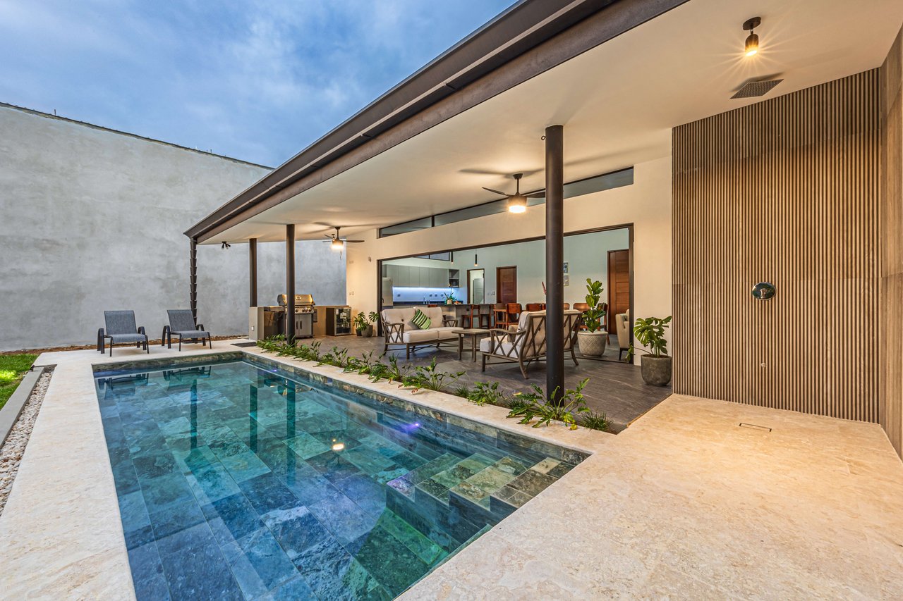 Stylish 3 bed, 3 bath Brand New  Villa in Uvita. 