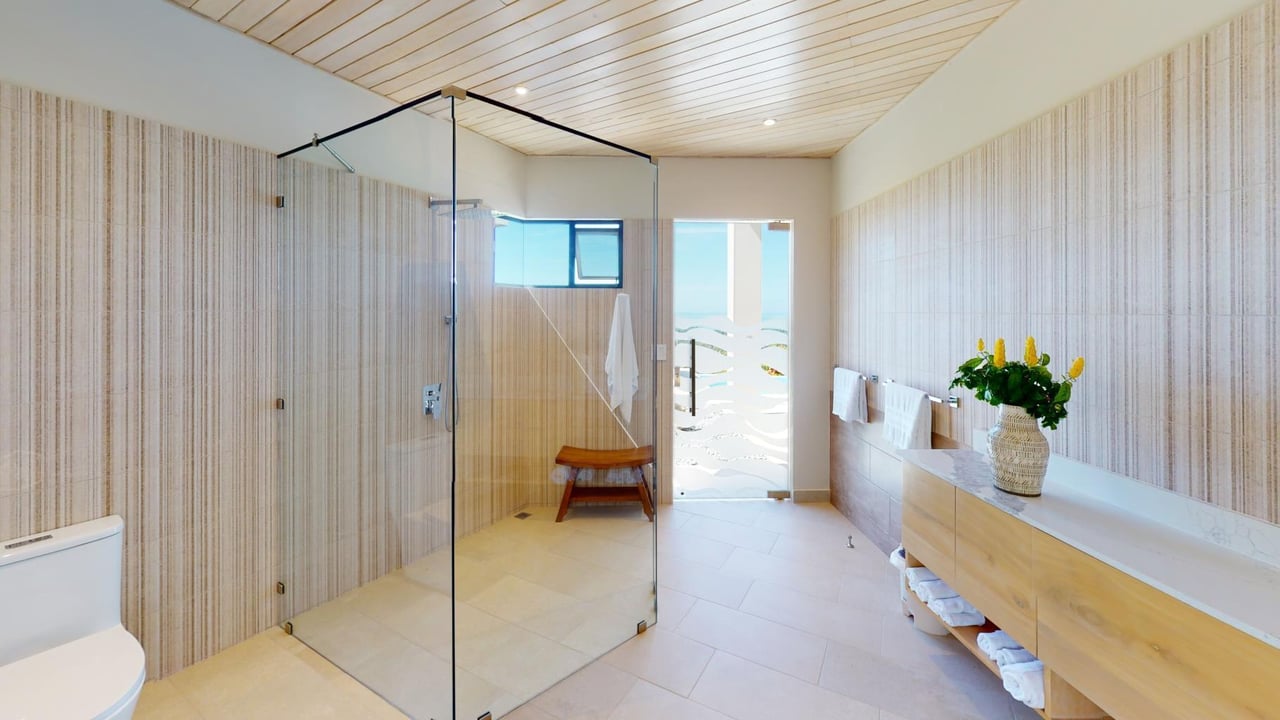 Elegant, Modern Ocean View Home on 2.75 Acres