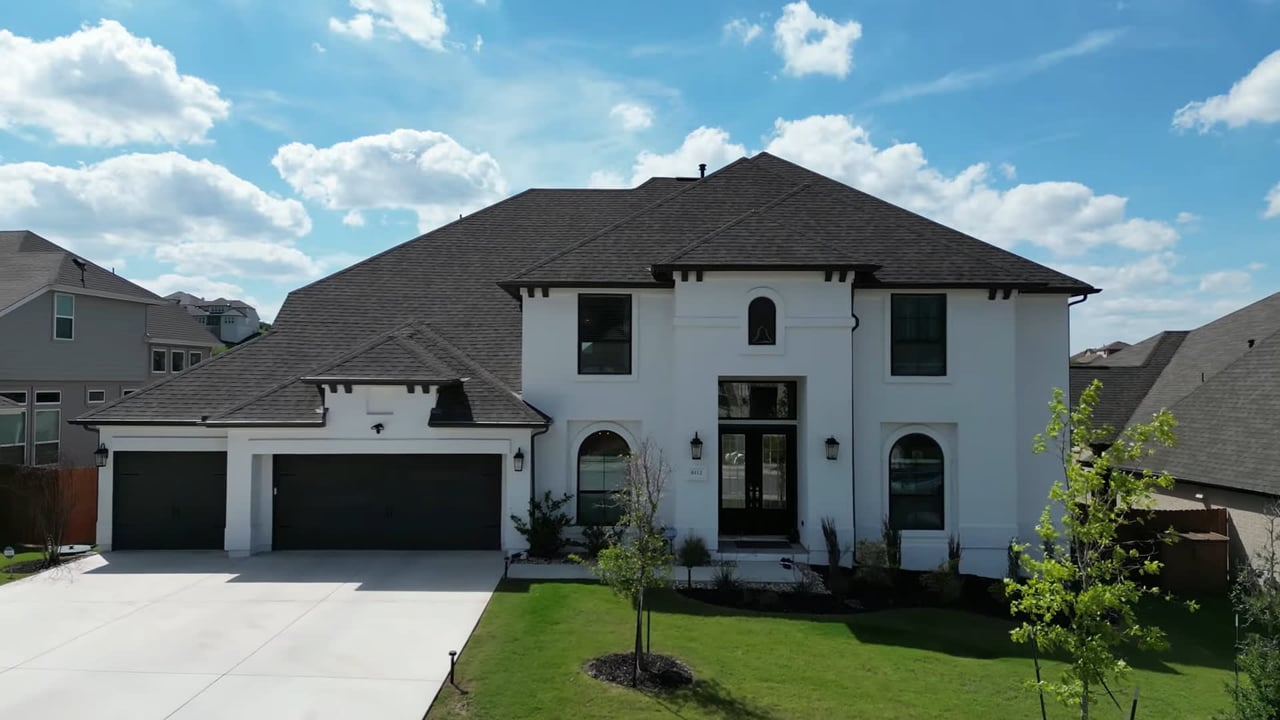 Tour a 4199S plan by Perry Homes in Austin, TX | Sweetwater Community