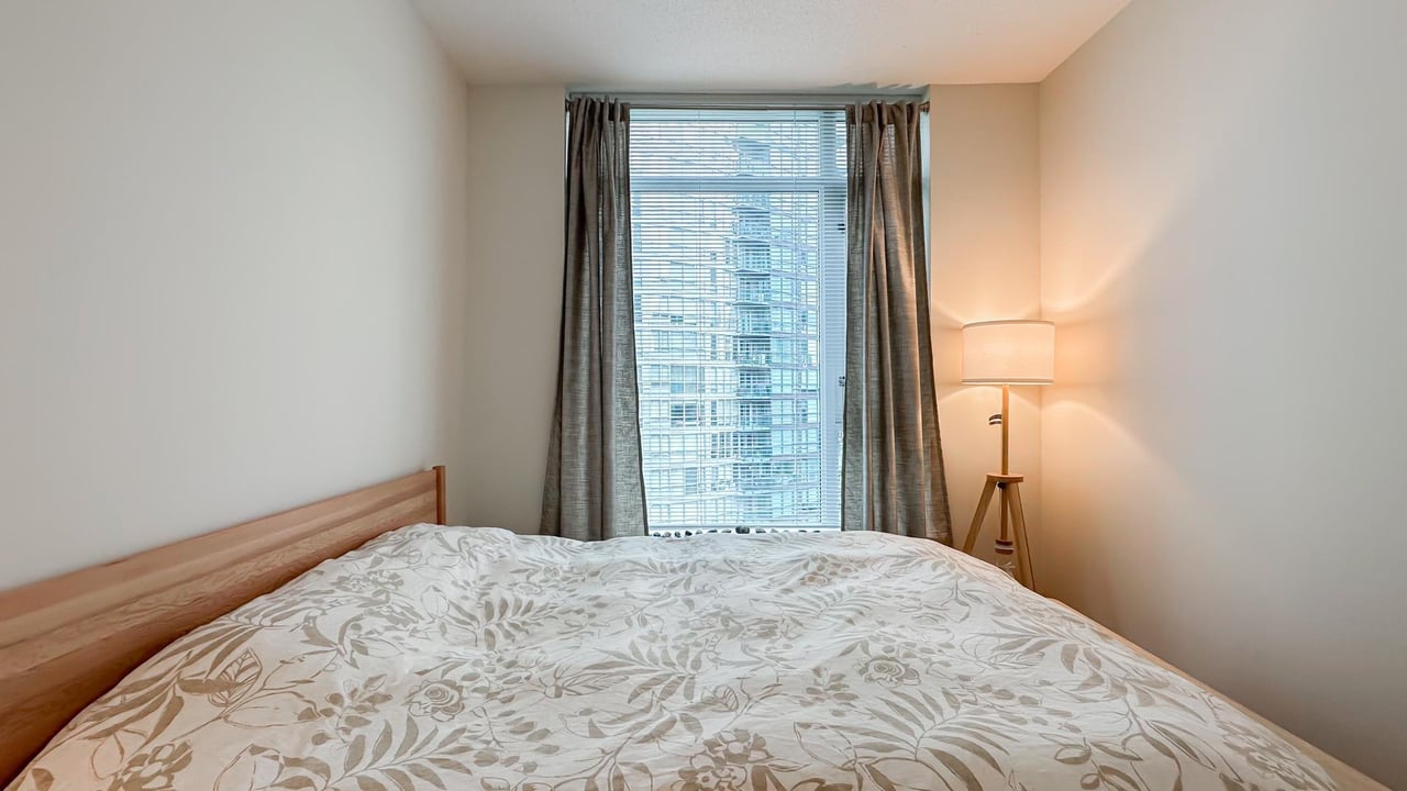 1001-1211 Melville St